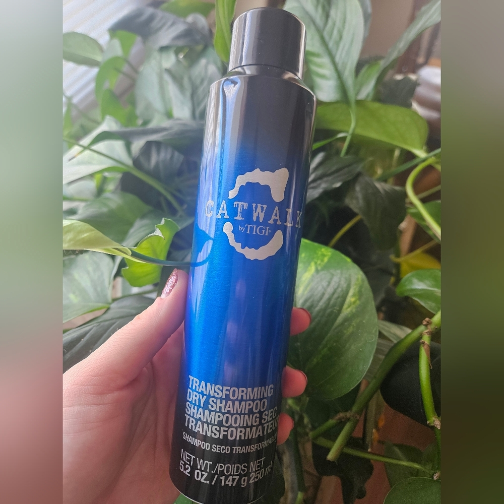 TIGI Catwalk Transforming Dry Shampoo - Blue